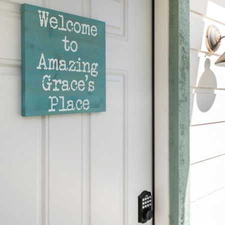 Charming Casita Right On Main St! 호텔 프레드릭스버그 외부 사진