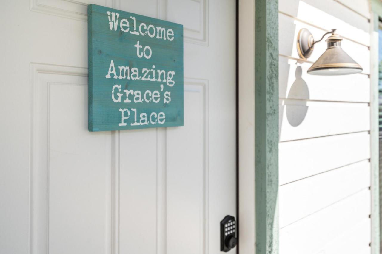 Charming Casita Right On Main St! 호텔 프레드릭스버그 외부 사진