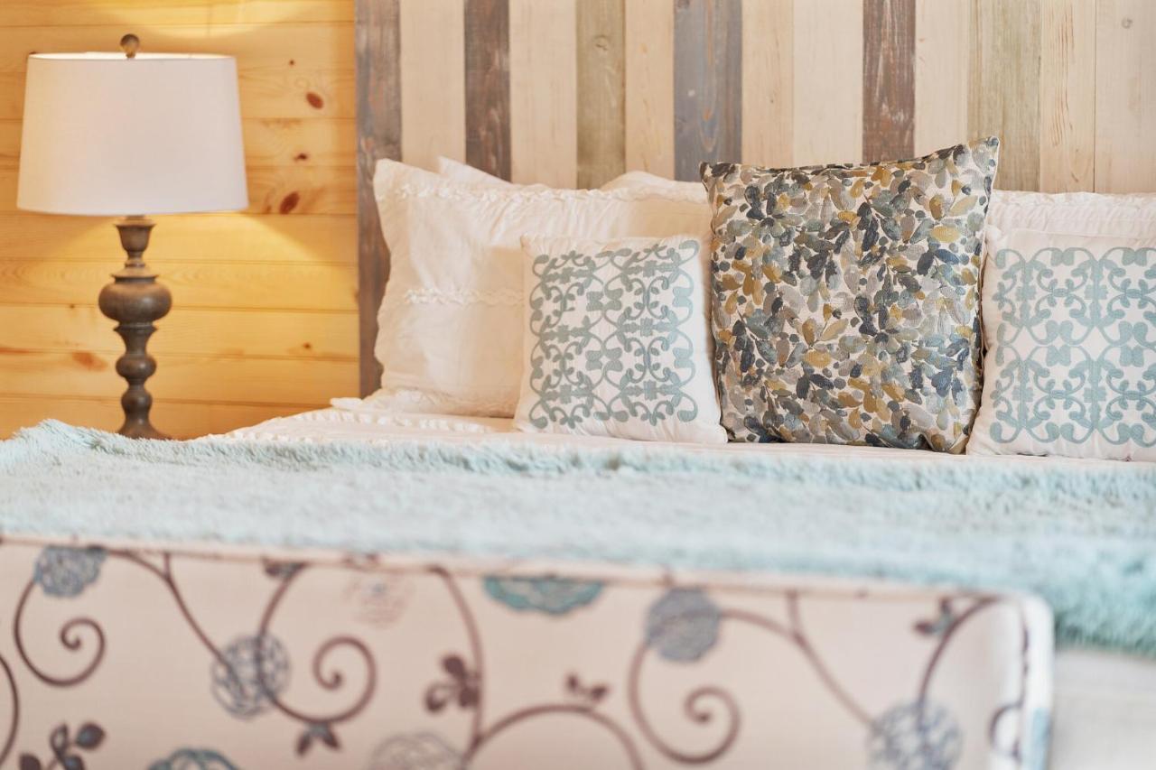 Charming Casita Right On Main St! 호텔 프레드릭스버그 외부 사진